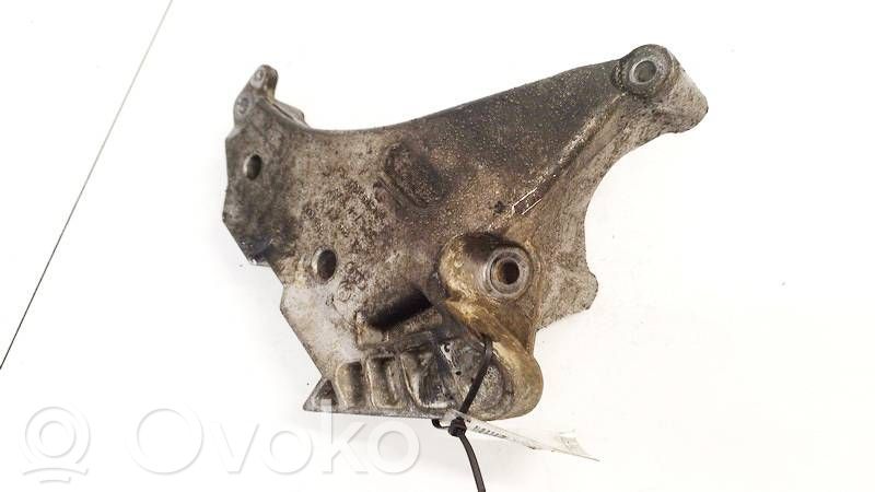 Volkswagen Golf VI Halterung Lager Motor 