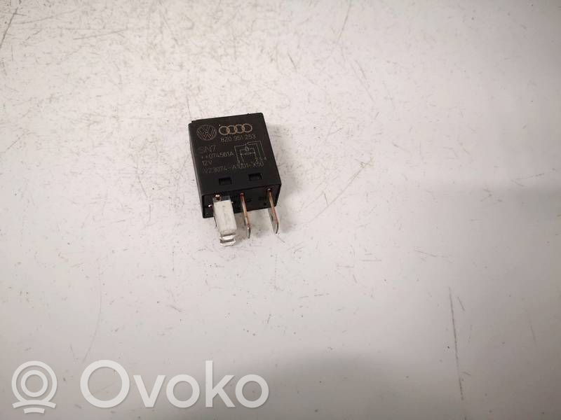 Skoda Octavia Mk2 (1Z) Alte relee 