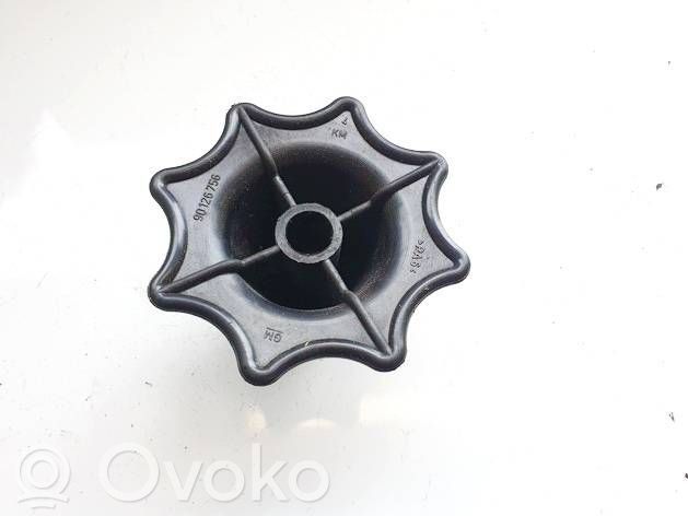 Opel Astra G Boulon de roue de secours