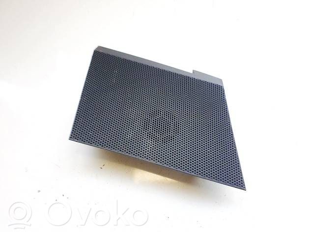 Toyota Verso Capac/ramă difuzor lateral 