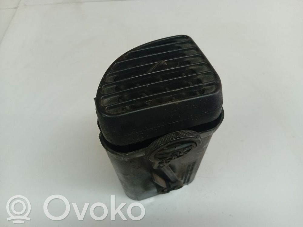 Ford Transit Dysze / Kratki środkowego nawiewu deski rozdzielczej 