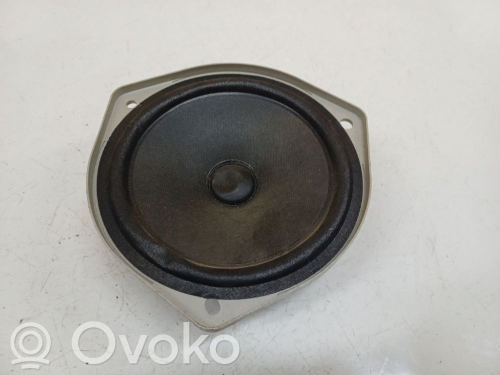 Honda FR-V Etuoven kaiutin 