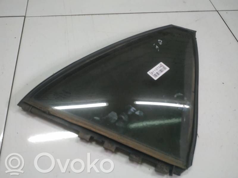 Toyota Avensis T250 Vetro del deflettore posteriore