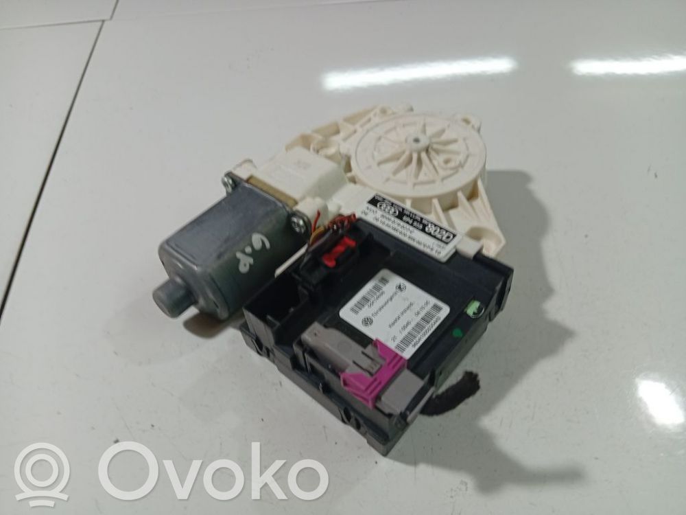 Audi A3 S3 8P Motorino alzacristalli della portiera posteriore 