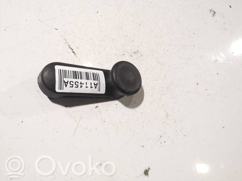 Opel Astra J Etuoven ikkunan kampi 