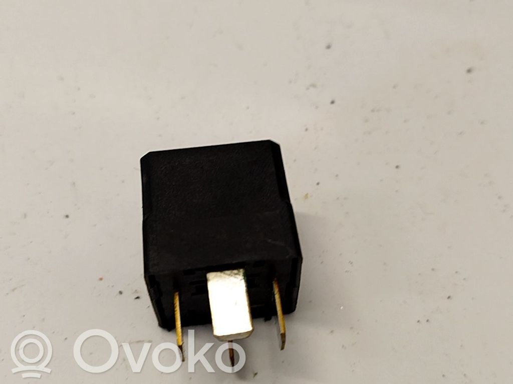 Opel Astra H Altri relè 