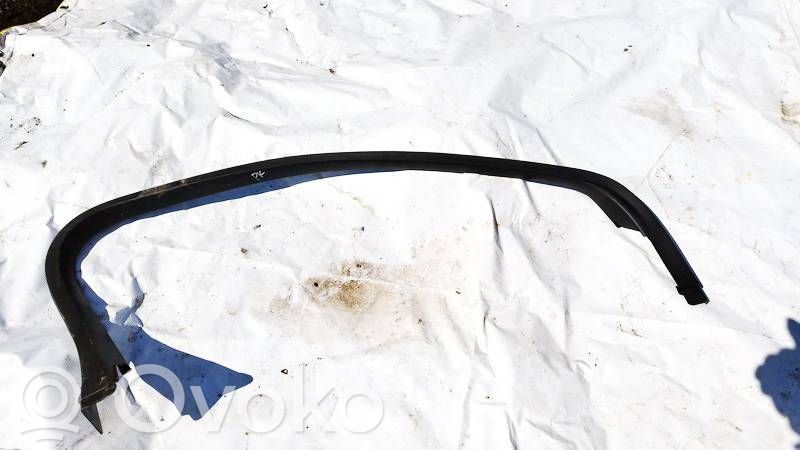 Citroen C5 Moulure de vitre de la porte avant 