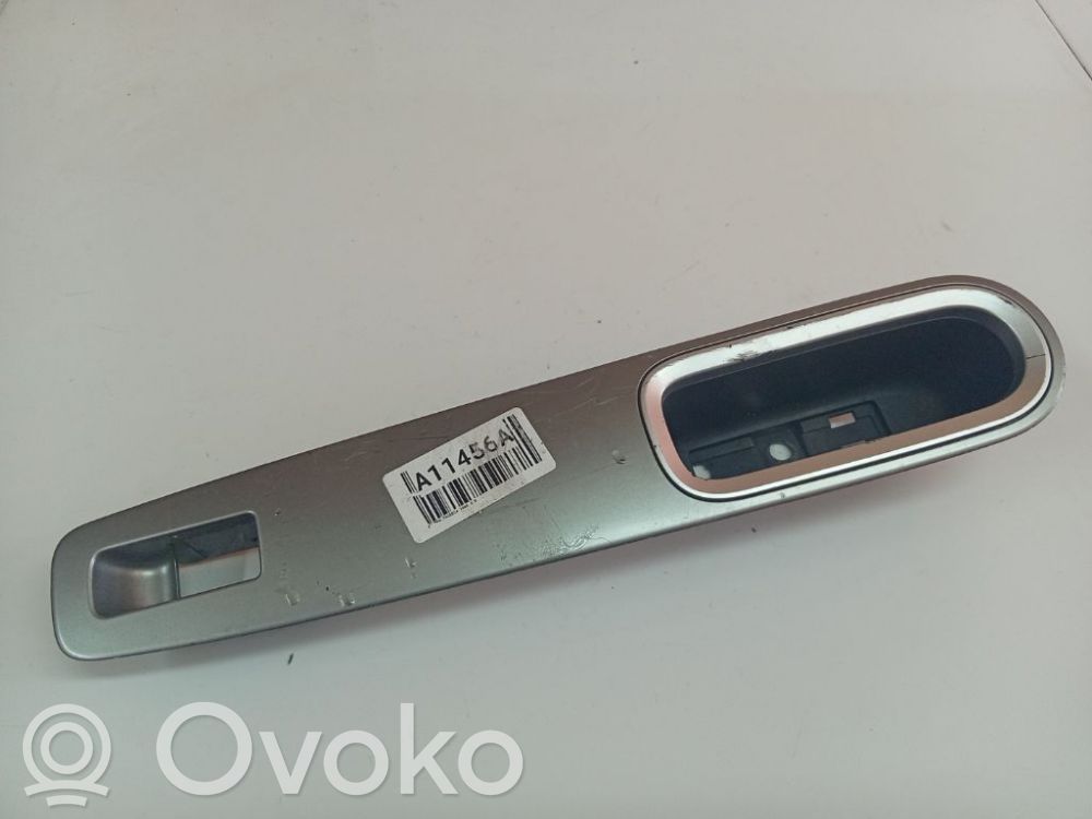 Subaru B9 Tribeca Rivestimento pulsantiera finestrino della portiera anteriore
