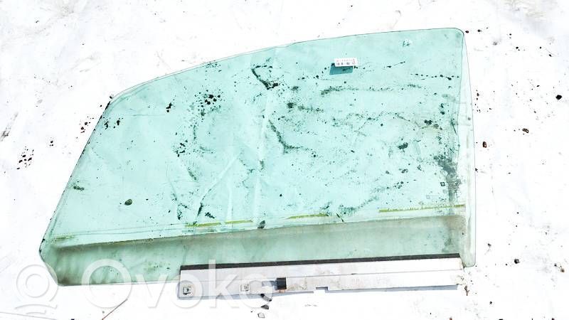 Opel Zafira B Szyba drzwi przednich