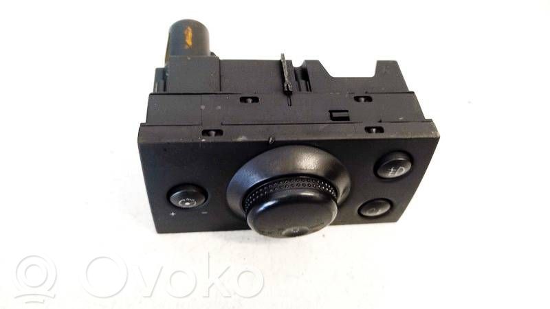 Light switch   93394757,93394757,93394757