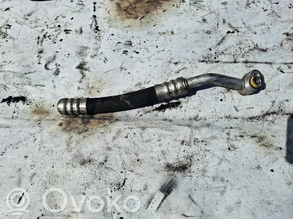Volkswagen Jetta V Ilmastointilaitteen putki (A/C) 