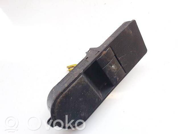 Interrupteur commade lève-vitre   13197132,13197132,93162638,93162821,LK03459160