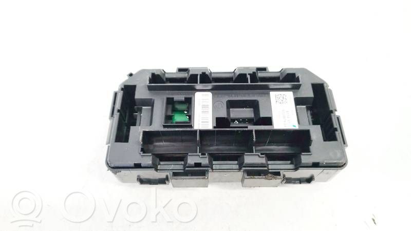 BMW 3 F30 F35 F31 Boîte à fusibles