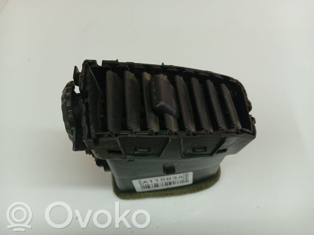 Nissan Micra Dysze / Kratki środkowego nawiewu deski rozdzielczej