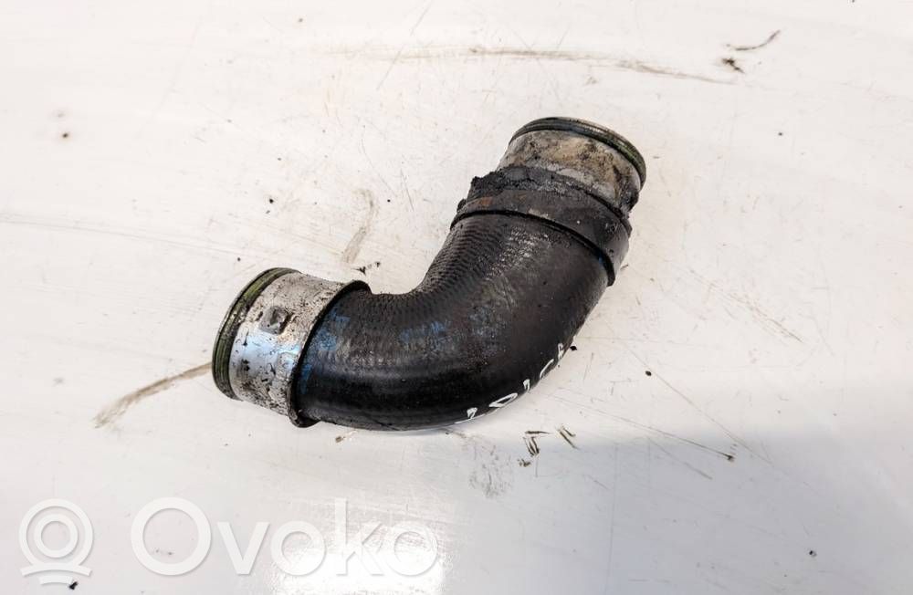 Volkswagen PASSAT B6 Tubo flessibile intercooler 