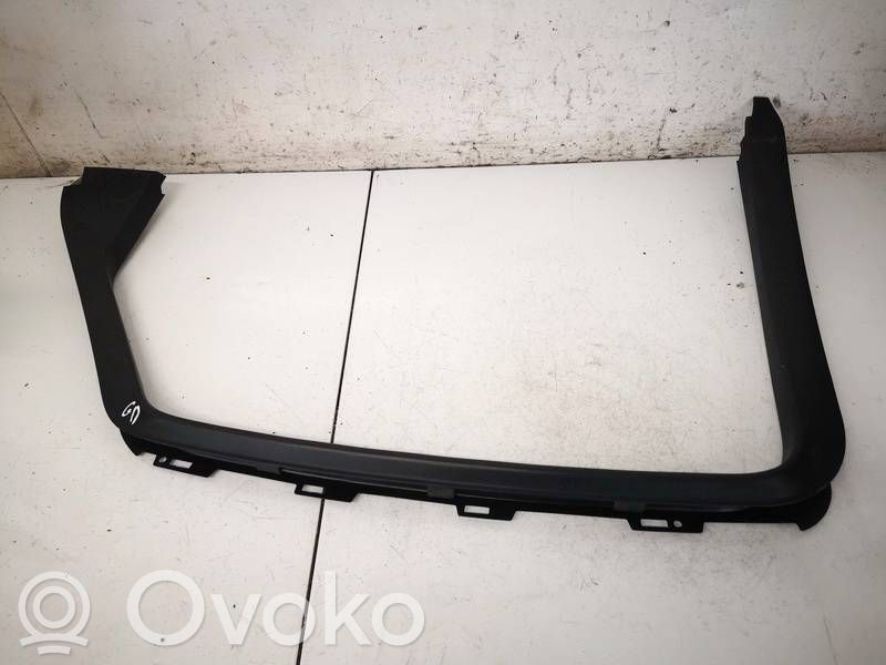 Ford Mondeo MK IV Moulures des vitres de la porte arrière