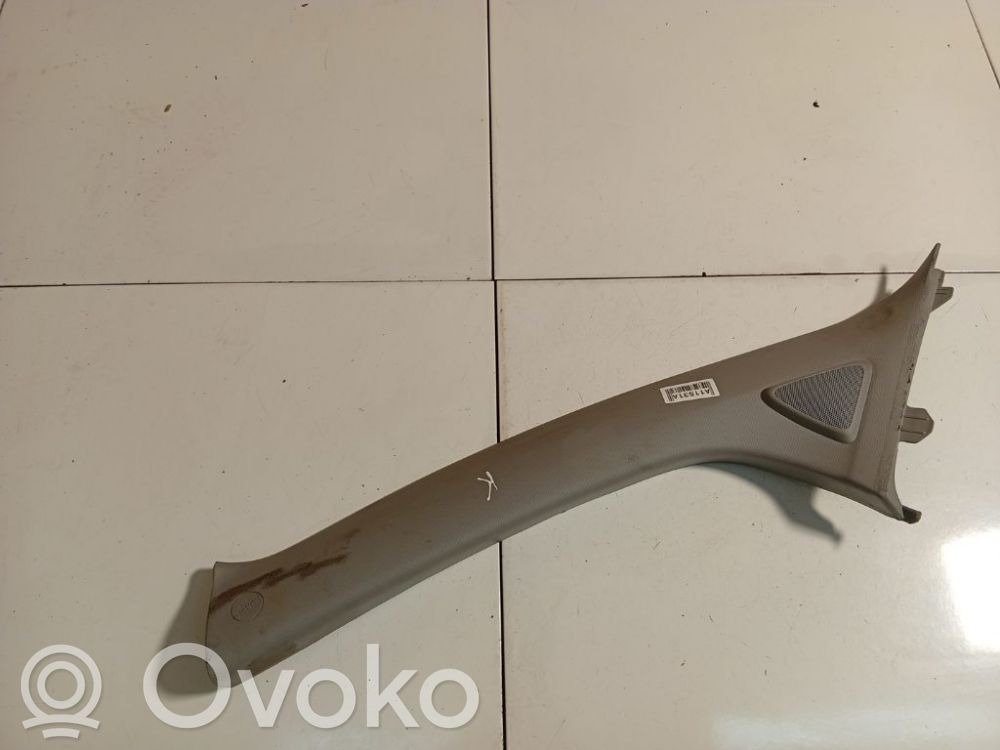 Toyota Yaris Osłona środkowa słupka / C 