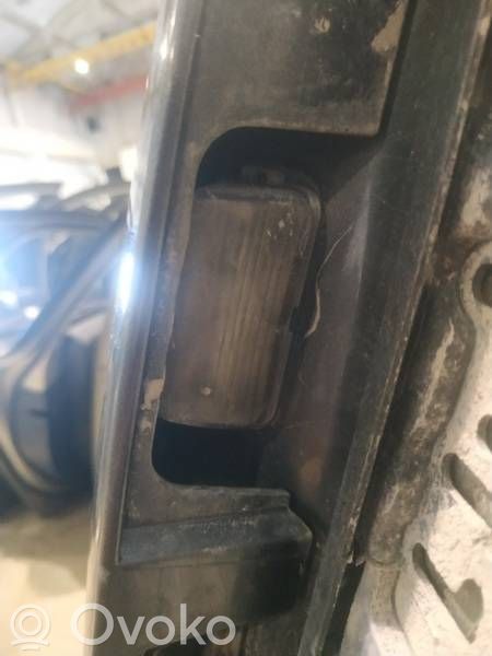 Éclairage de plaque d'immatriculation