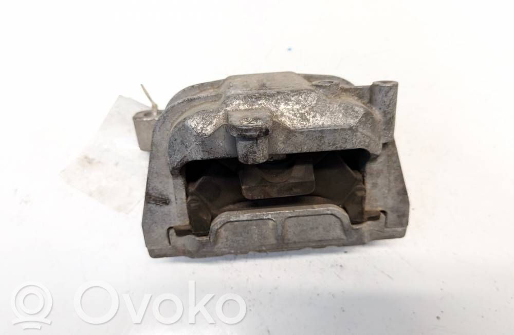 Volkswagen Golf VI Suport tampon motor 