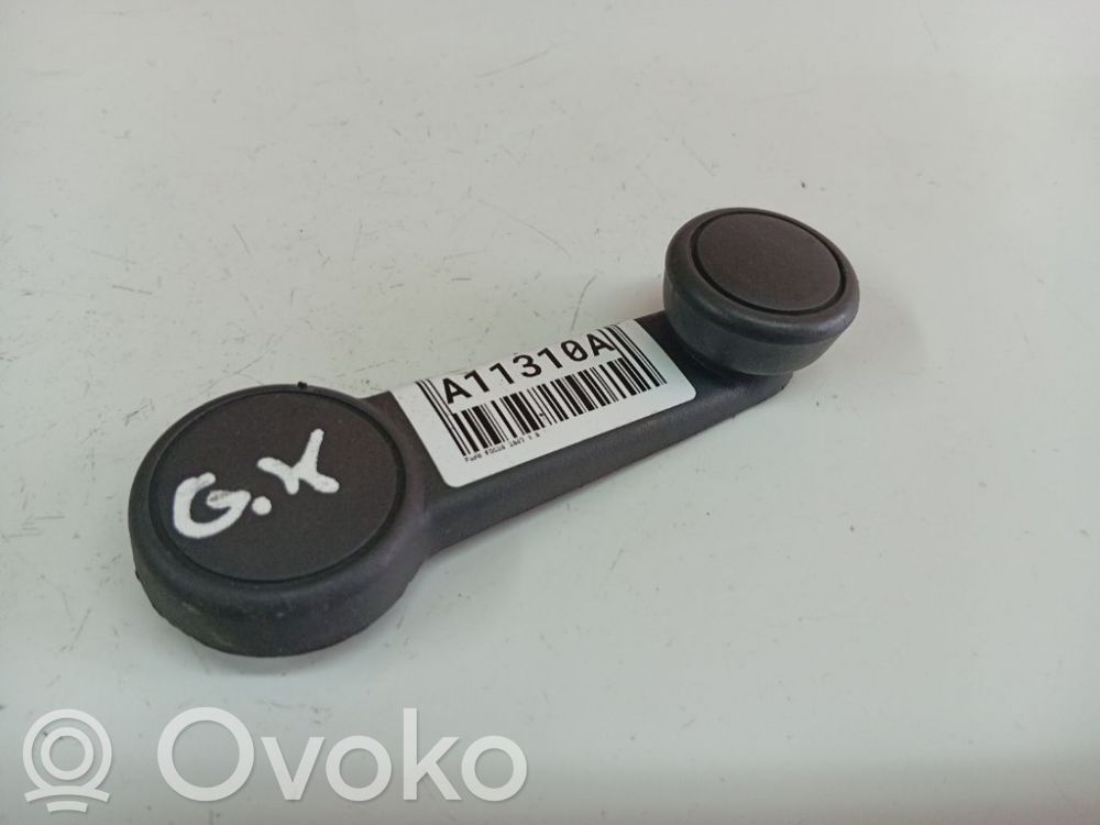 Ford Focus Manovella finestrino della portiera anteriore 