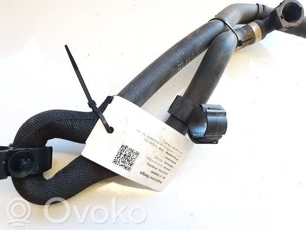 BMW 7 F01 F02 F03 F04 Tubo flessibile del liquido di raffreddamento del motore 