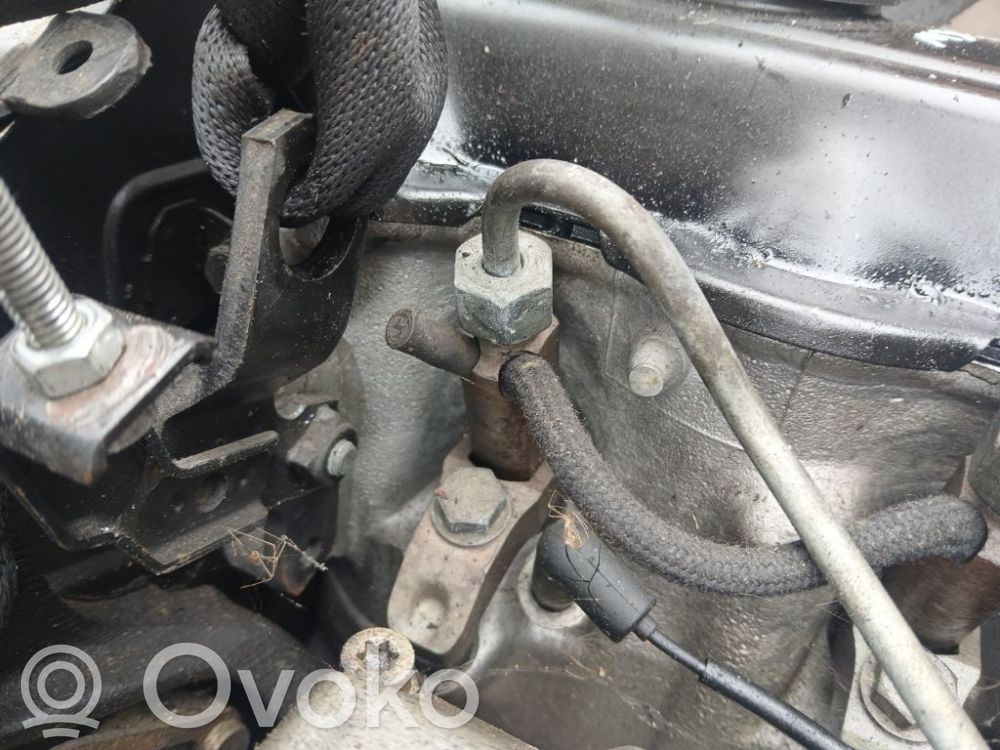 Volkswagen PASSAT B5 Iniettore 