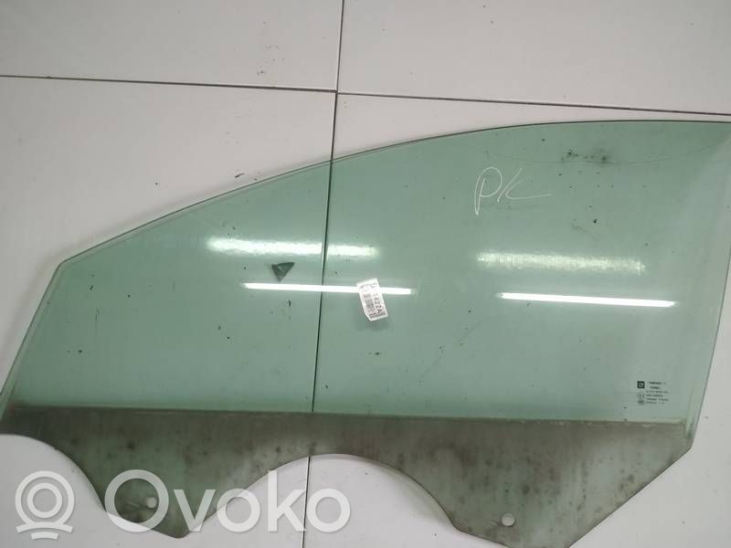 Opel Insignia A Vetro del finestrino della portiera anteriore - quattro porte