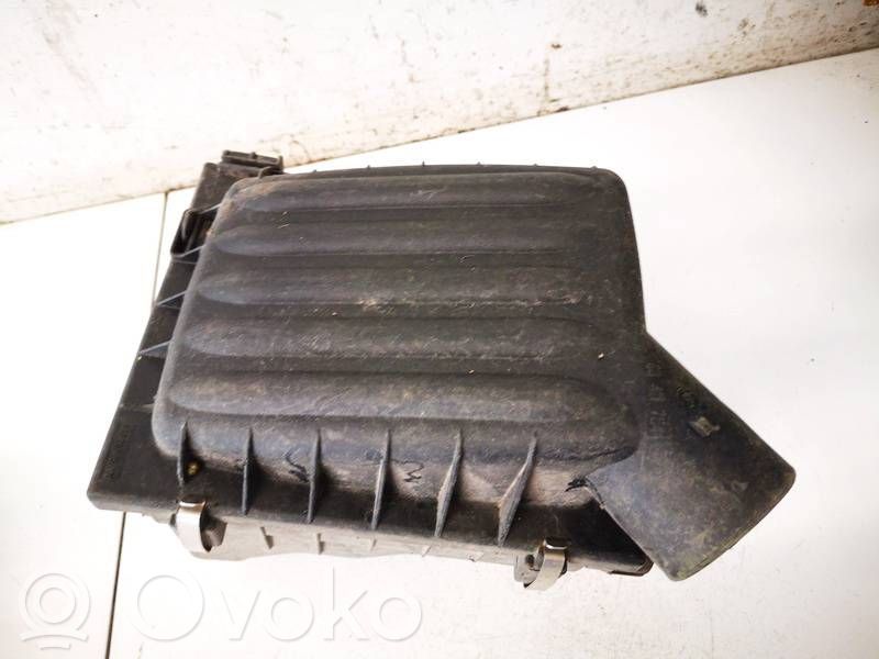 Opel Corsa B Boîtier de filtre à air 
