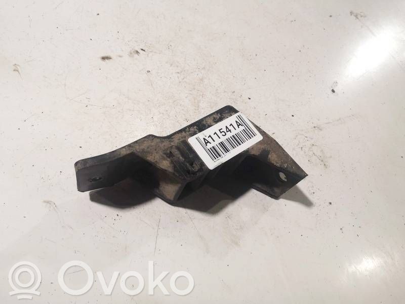 Hyundai i30 Suport montare bară spate 