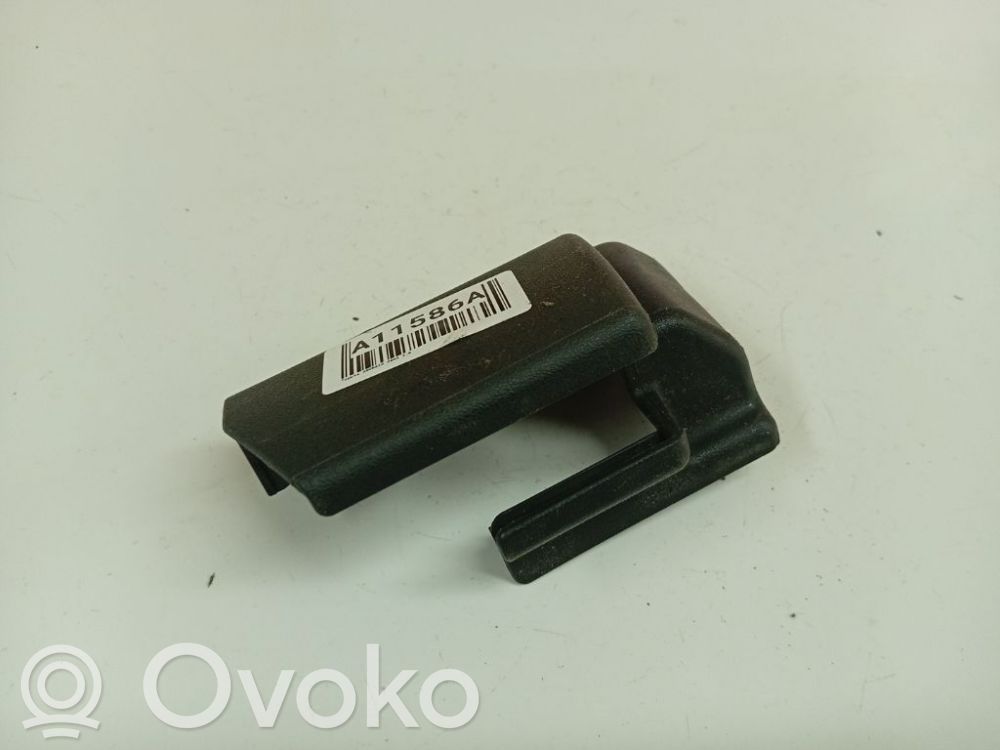 Toyota Avensis T250 Capac lateral scaun spate jos 