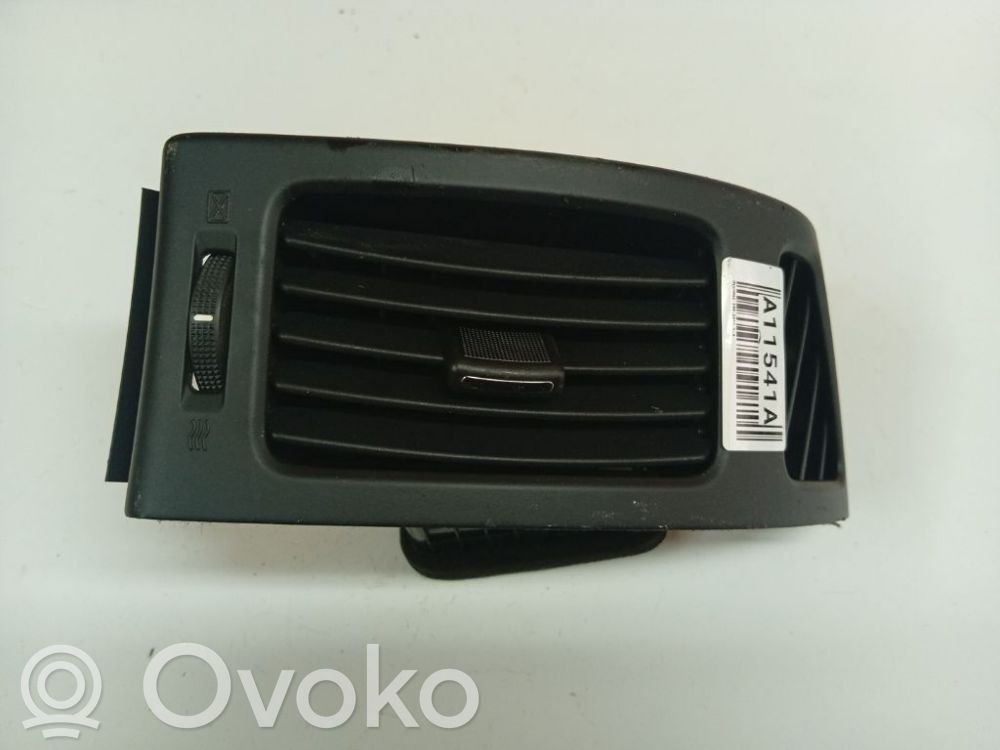 Hyundai i30 Grilă ventilație centrală 