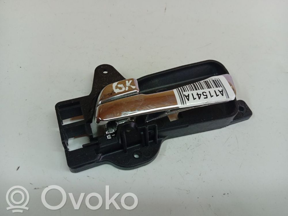 Manecilla interna puerta trasera   83613FD000,83613FD000,83613FD000