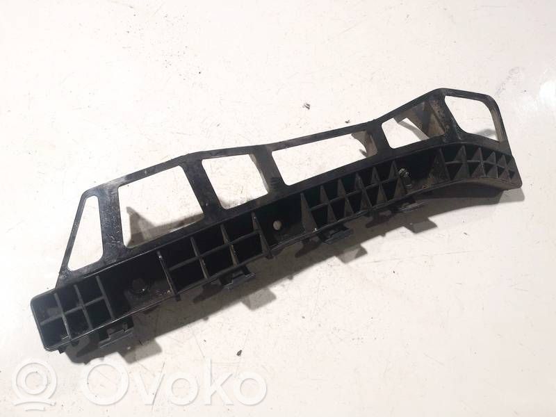 Hyundai i30 Suport montare bară spate