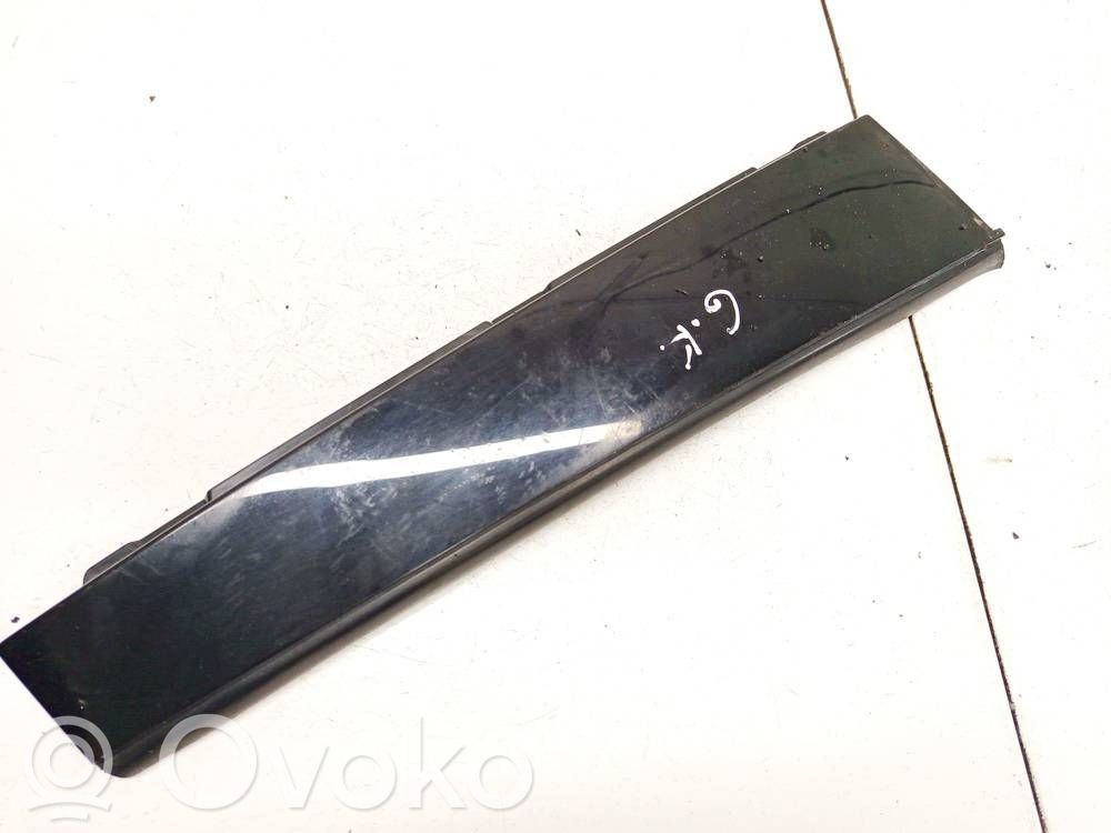 Volvo V40 Listwa pod lampę tylną 