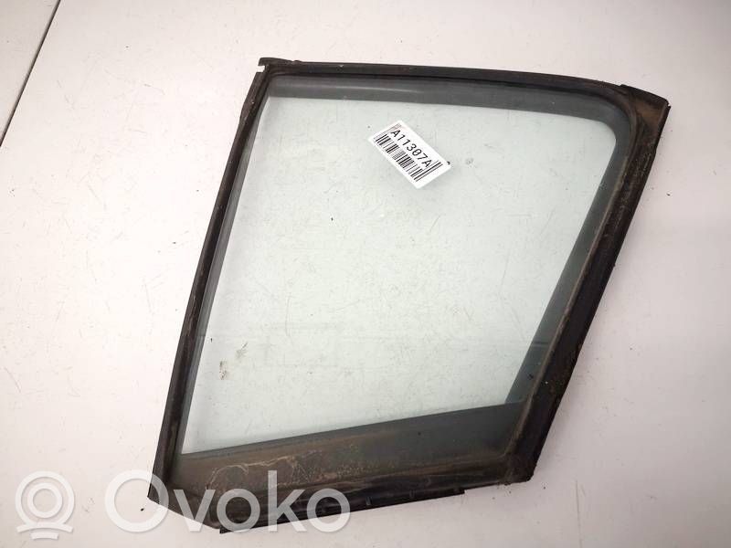 Honda Insight Fenêtre latérale avant / vitre triangulaire (4 portes)