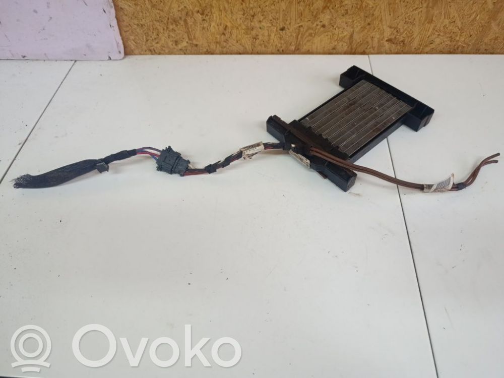 Skoda Fabia Mk2 (5J) Sähköinen ohjaamon lämmittimen säteilylämmitin 