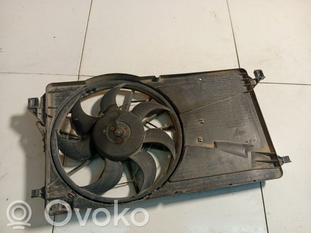 Ford Focus C-MAX Диффузор 