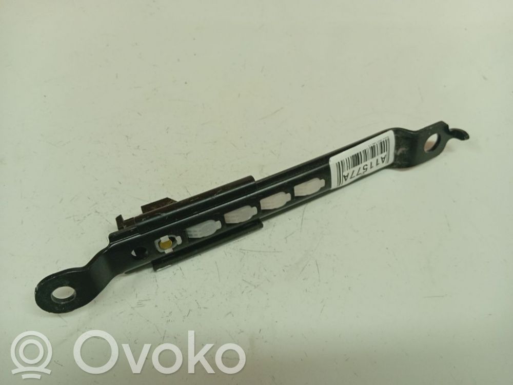 Subaru Legacy Saugos diržo reguliavimo bėgelis