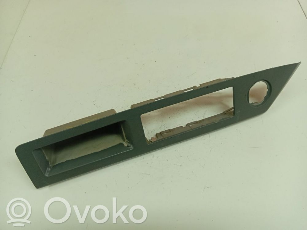 Dodge Avenger Support bouton lève vitre porte avant 