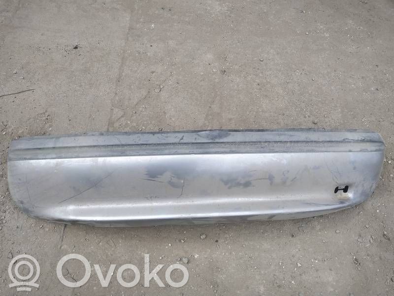 Opel Corsa B Parachoques