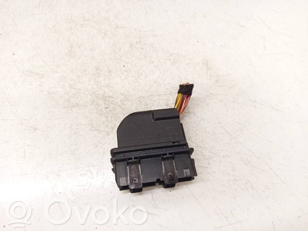 Anturi   8K0972701,8K0972701,8K0972701
