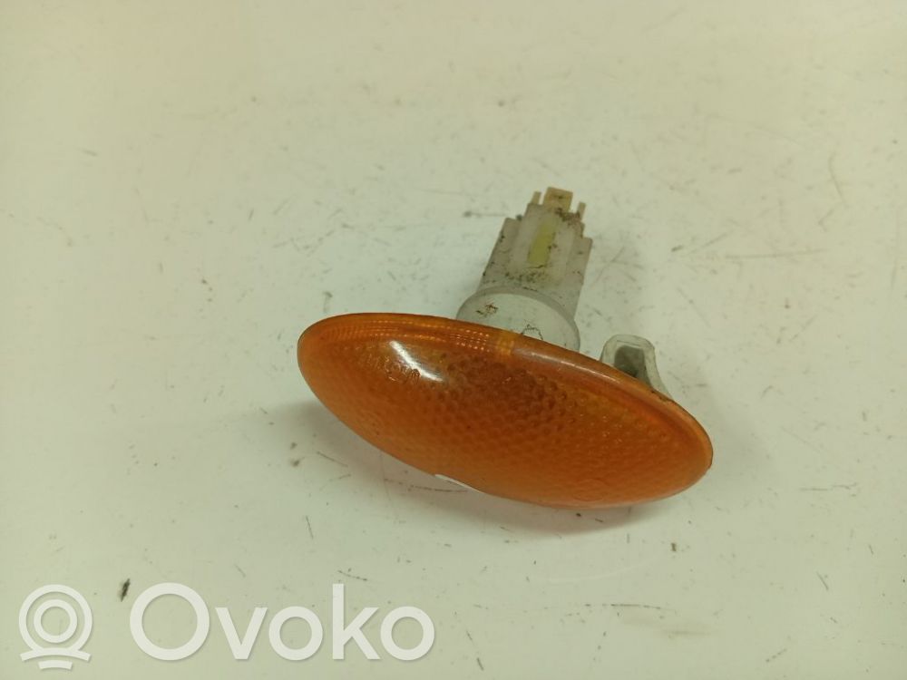 Nissan Pixo Feu clignotant répétiteur d'aile avant