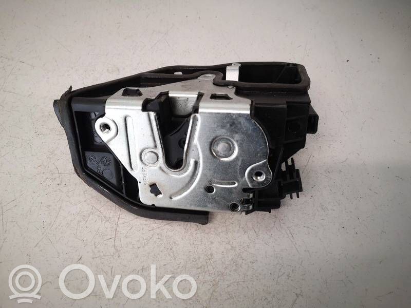 BMW 5 F10 F11 Serratura portiera anteriore 