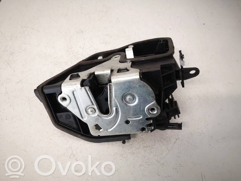BMW 5 F10 F11 Serratura portiera anteriore 