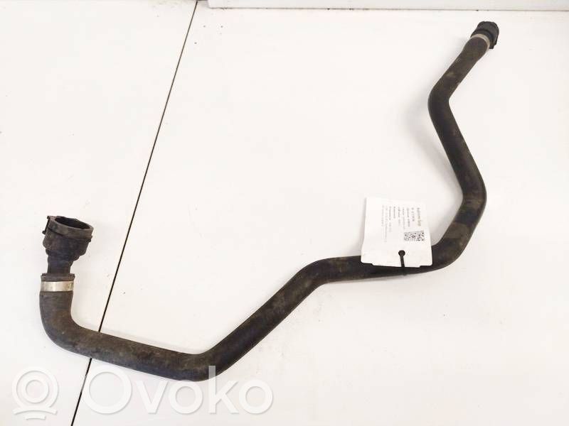 BMW 5 F10 F11 Conductă/furtun lichid de răcire motor 