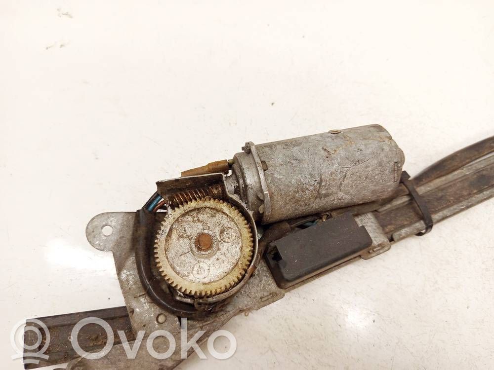 Mercedes-Benz E W124 Silnik regulatora szyby drzwi przednich 