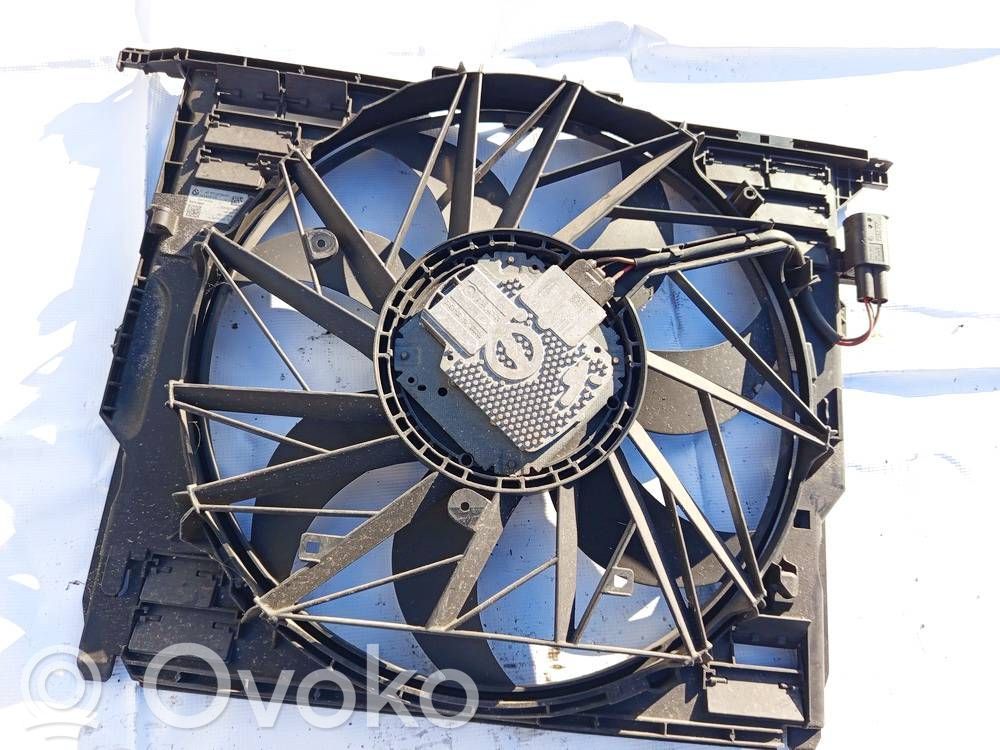 BMW 5 F10 F11 Convogliatore ventilatore raffreddamento del radiatore 