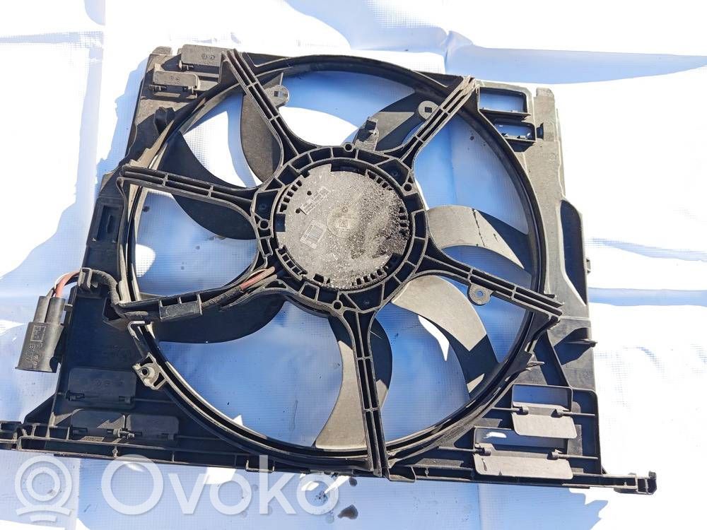 BMW 5 F10 F11 Suport ventilator radiator 