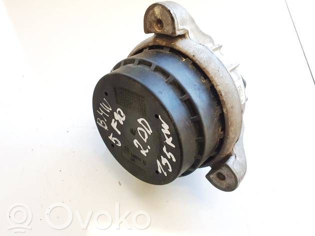 BMW 5 F10 F11 Supporto di montaggio del motore