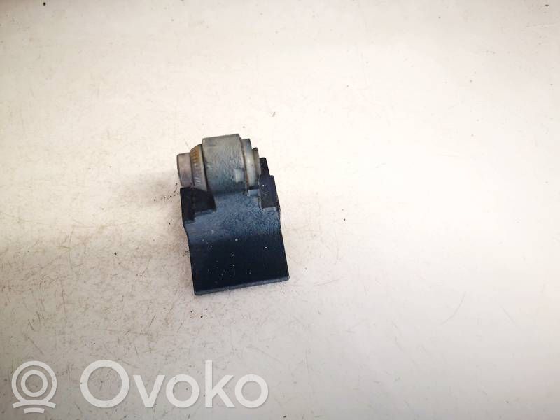 Etuoven yläsarana   7199575,7199575